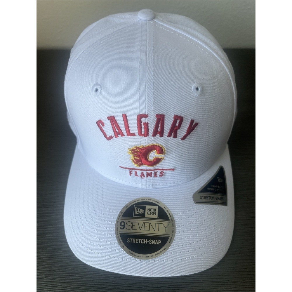 Calgary Flames New Era 9SEVENTY Stretch Snap Adjustable White Hat NHL NWT